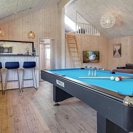 16 Person In Hasselberg Feriehus Kappeln