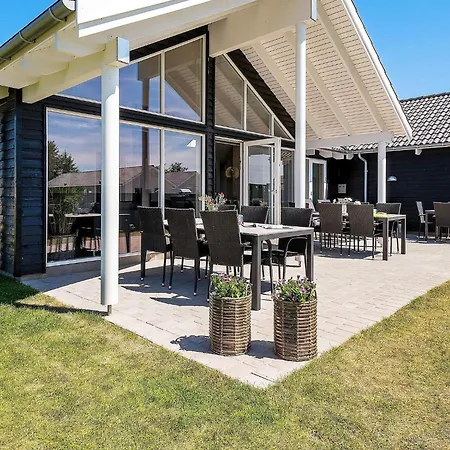 16 Person In Hasselberg Feriehus Kappeln