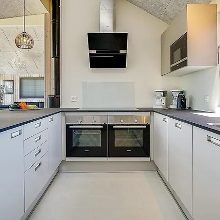 16 Person In Hasselberg Feriehus Kappeln
